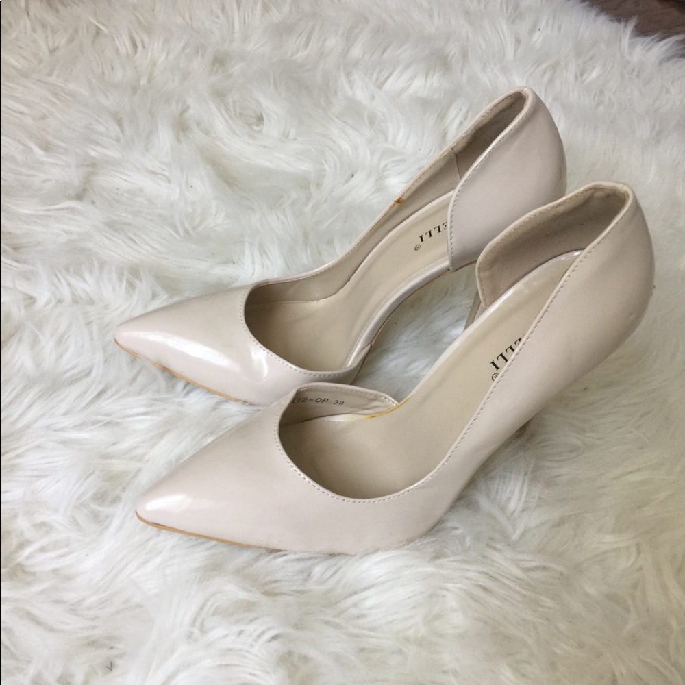 Brand New Nude Heels - Made in Italy